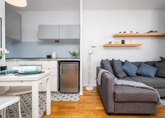 Krochmalna, Sun & Snow *